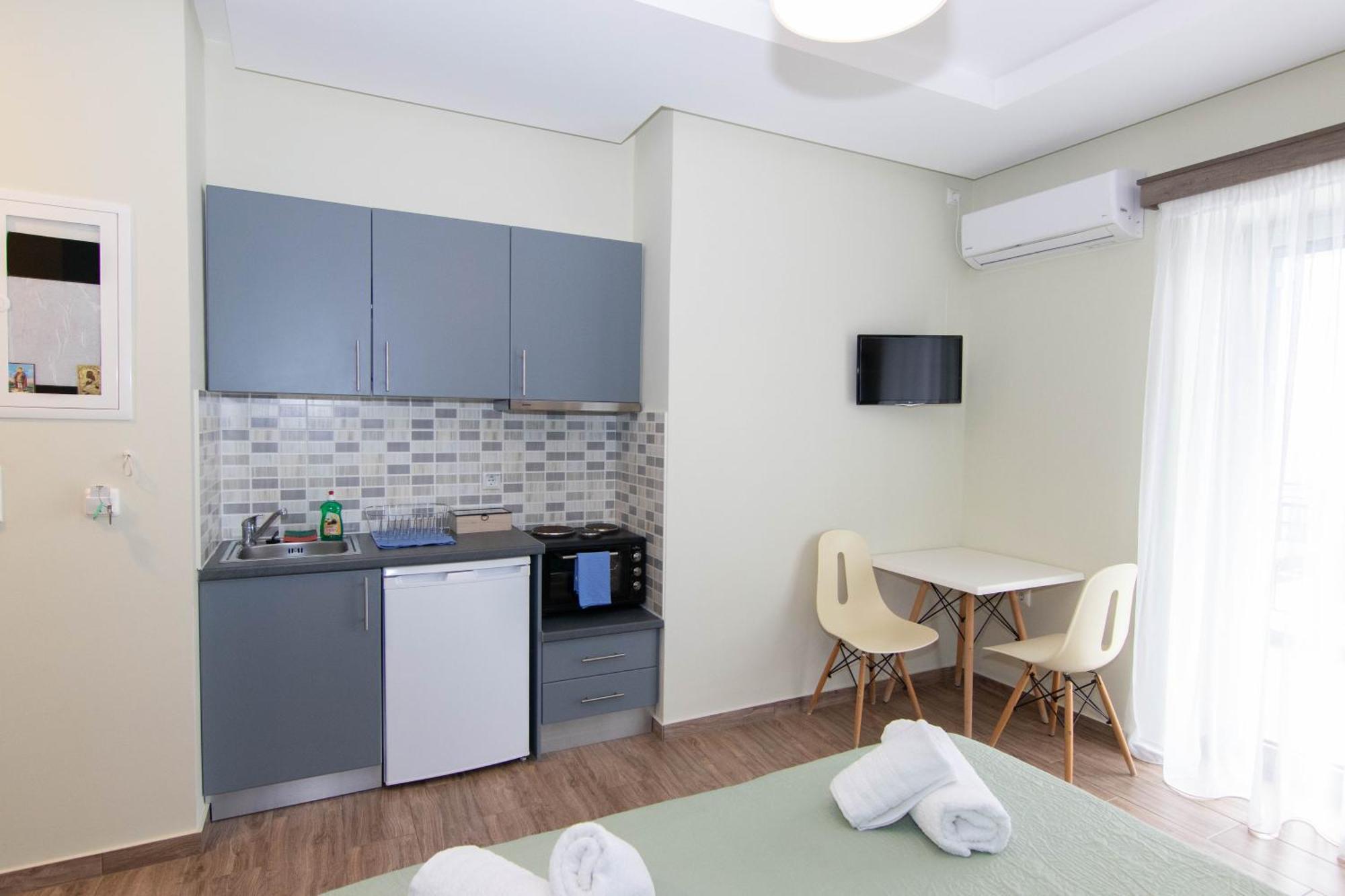 Verga'S Apartments Kalamata Zimmer foto